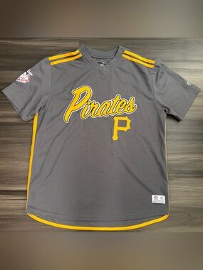 True Fan Pittsburgh Pirates MLB Baseball Pull Over Stitched T-shirt Jersey XL